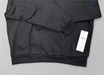 AloYoga Accolade Crew Neck Pullover
